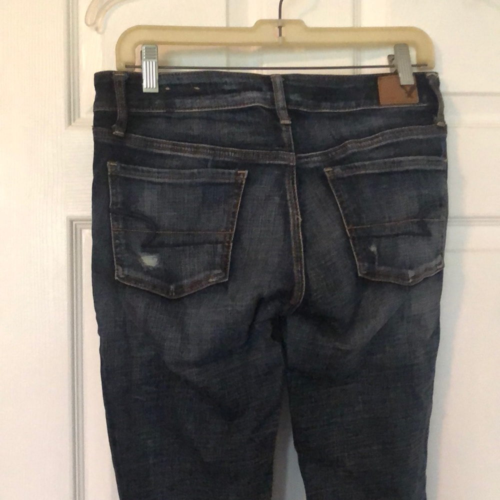 Distressed denim - Picture 4 of 4